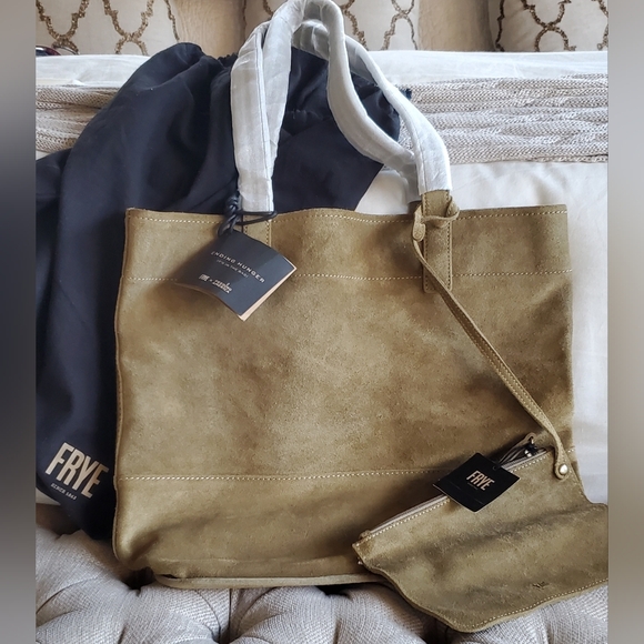 FRYE HARVEST TOTE GREEN SUEDE NWT